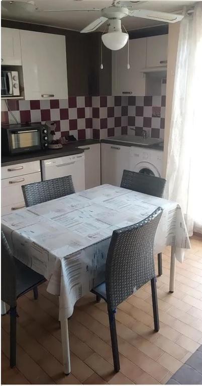 Appartement T2 Avec Piscine, Proche De La Plage Et Du Port Gruissan Extérieur photo